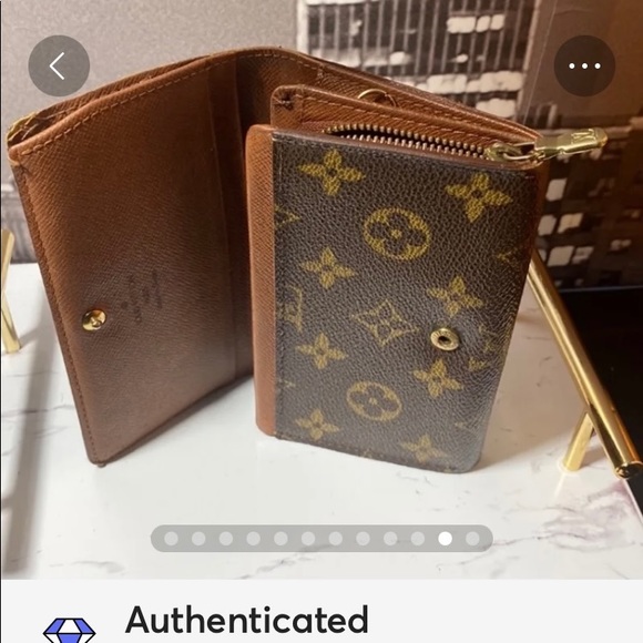 SOLDAuthentic Louis Vuitton Monogram Bifold Zippy Wallet - Picture 12 of 13